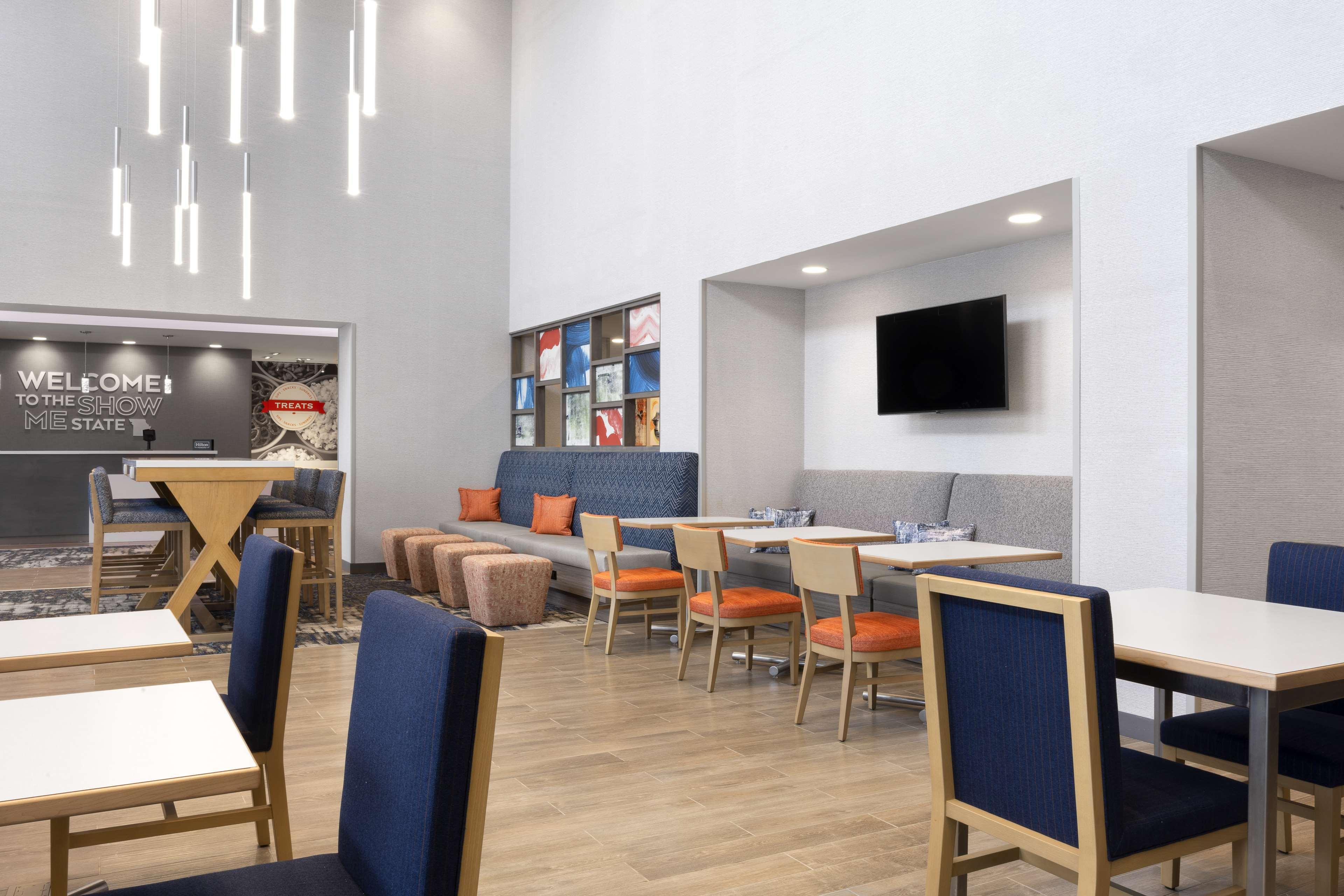 Saint Charles Hampton Inn & Suites St Charles Old Town Area, Mo מראה חיצוני תמונה