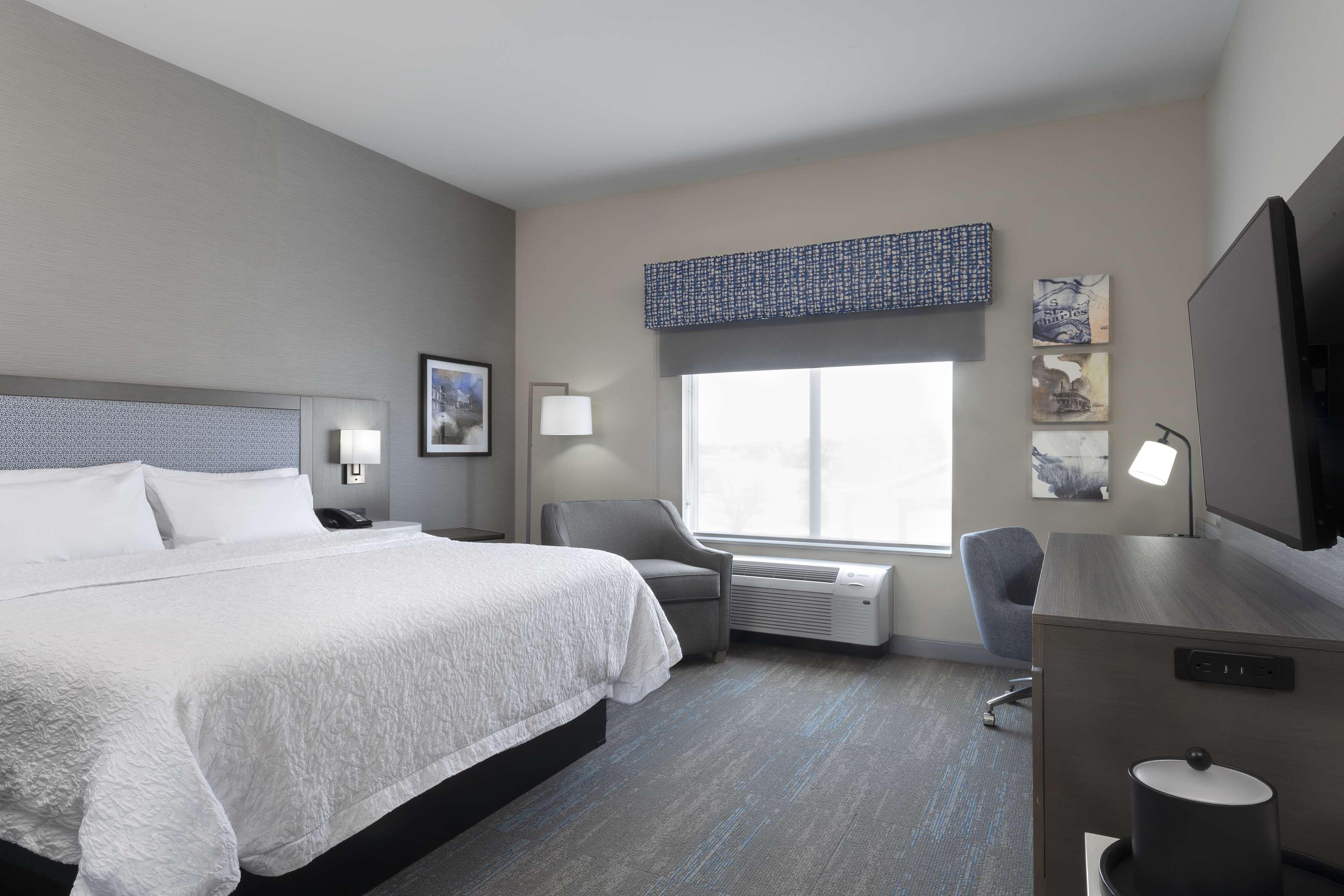 Saint Charles Hampton Inn & Suites St Charles Old Town Area, Mo מראה חיצוני תמונה
